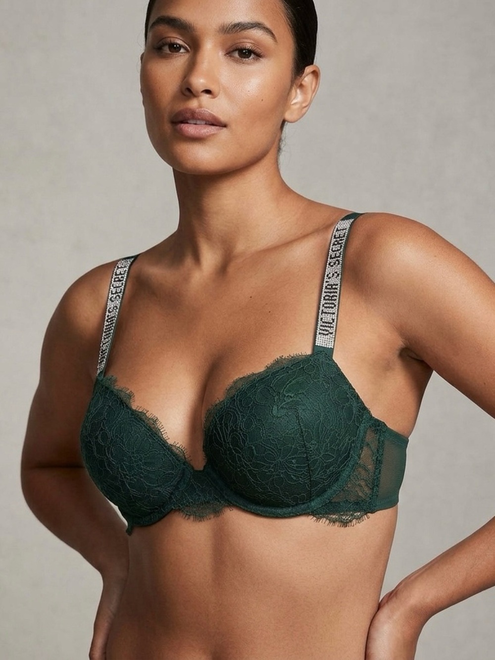 Victoria’s Secret Very Sexy Shine Strap Lace Push-Up Bra in Green Size 34D